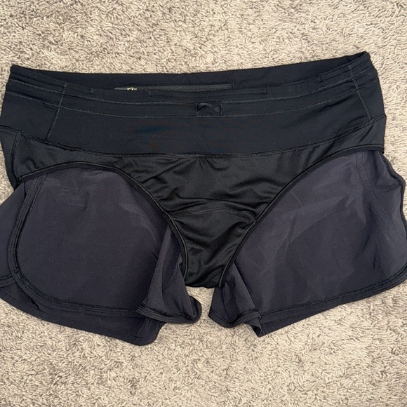 Lululemon Speed Up Short *Long 4" - Picture 5 of 7